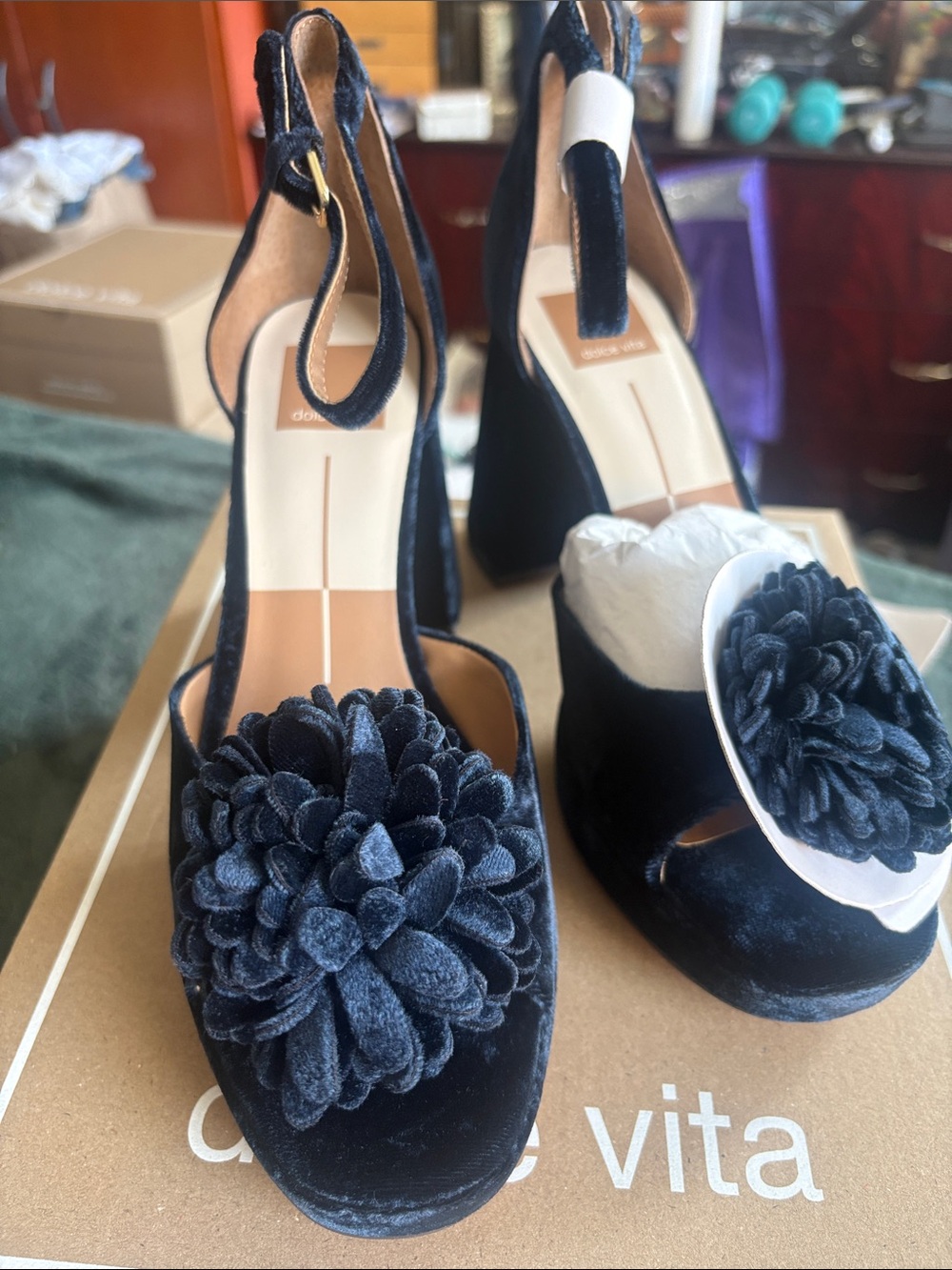 Dolce Vita Perel Velvet Floral Platform Heels – Dark Navy - Picture 2 of 9